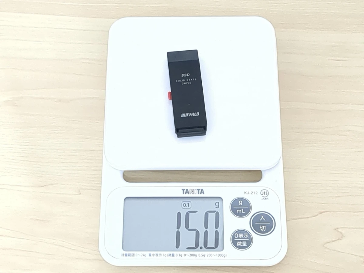 SSDの重さは15g